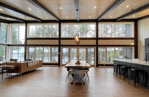 North Kawartha House | Stunning inside and out! Words don’t do it justice! Experience it for yourself!