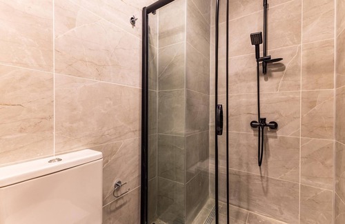 Kagithane Apartment | Stunning Istanbul Retreat 3 min to Kanyon Mall