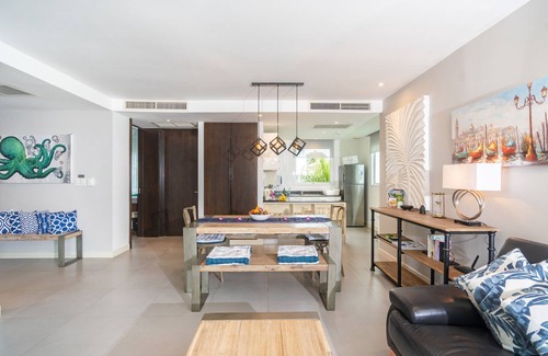 Karon Apartment | Stunning Karon Beachfront Apartment 707