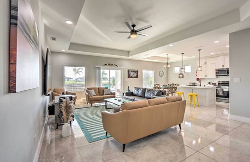 Laguna Vista House | Stunning Laguna Vista Retreat w/Pool & Grill