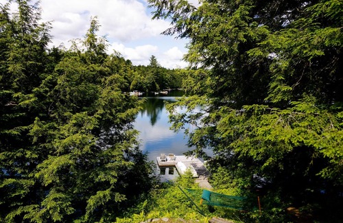 Dysart et al Cottage | Stunning lake views!