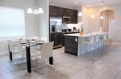 Haines City Condo | Stunning Lake View Balmoral Estate 4 Bedroom