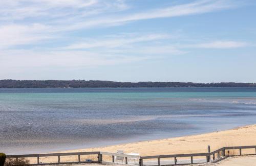 Acme Apartment | Stunning Lake Views at The Shores