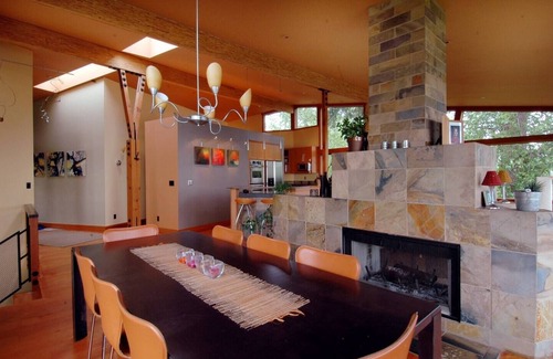 Inglewood-Finn Hill House | Stunning Lake Washington and Mount Rainier Views! Access to shared waterfront!