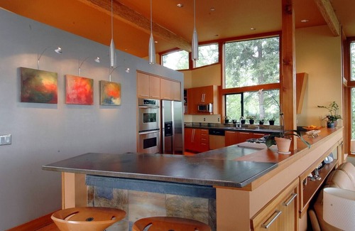 Inglewood-Finn Hill House | Stunning Lake Washington and Mount Rainier Views! Access to shared waterfront!