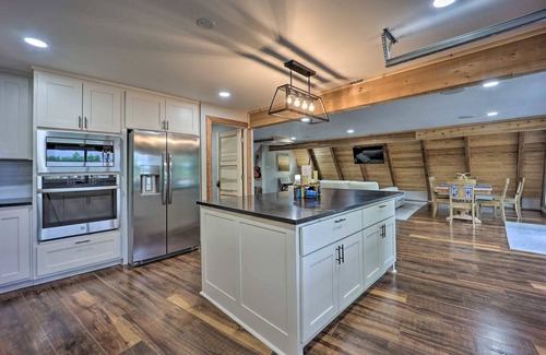 Eucha House | Stunning lakefront A-frame home w/dock! 15% off 4+ nt stay!