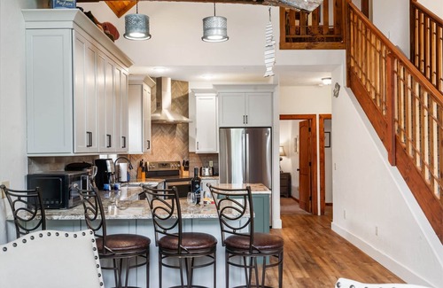 Branson House | Stunning Lakefront Home with Sloping Shoreline-Community Amenities-Free Attraction Tickets