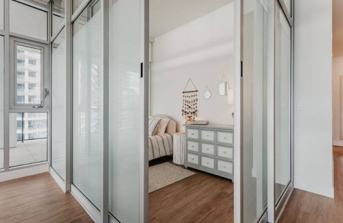 Cultural District Condo | STUNNING LAKEVIEW ✧ 3BR BAYSIDE LUXURY PENTHOUSE✧