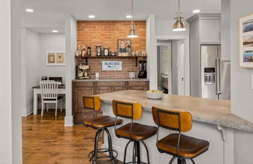 Kearney Cabin | Stunning Lakeview Cottage
