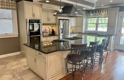 Historic District House | Stunning, Large Historic Annapolis Home, Steps to Downtown, Private Driveway!