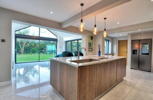 Great Leighs House | Stunning large house in Green Dunmow