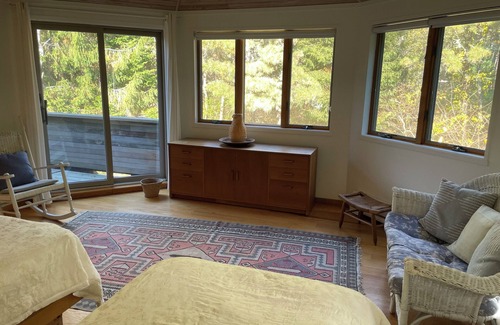 West Tisbury House | Stunning, light-filled architect's home on 5 wooded acres, near Long Point Beach