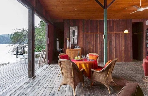 Bar Point Cottage | stunning location . OXLEY BOATSHED. open fire .HAWKESBURY RIVER . arrive by boat