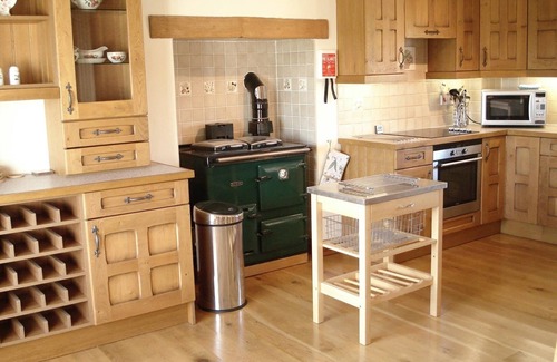 Golant House | Stunning location, superior quality barn, open all year, swimming pool, hot tub