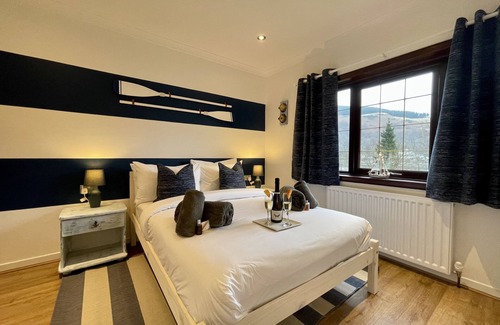 Arrochar House | Stunning Lochside Lodge at the Foot of The Cobbler
