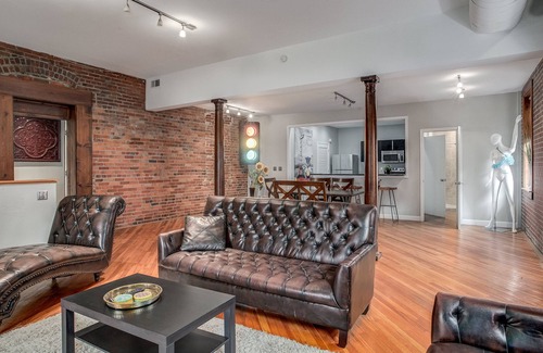 River Market Condo | Stunning Loft River Market Kansas City