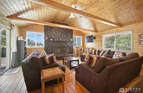 Mammoth Creek House | Stunning Log Cabin Close to Panguitch Lake