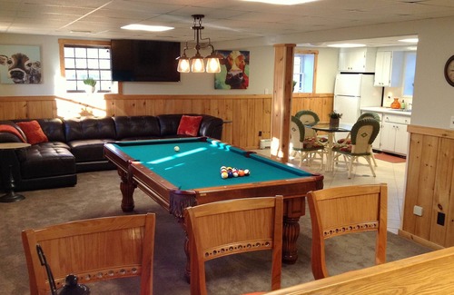 East Jewett House | STUNNING LOG HOME Colgate Lake! Kayaks & SUP Included! Very Private!