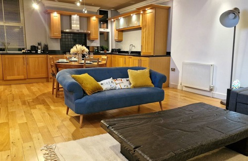 Derby Apartment | Stunning Luxury 2 Bed City Centre Apartment