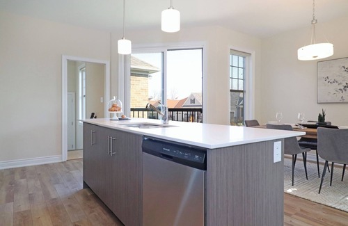 Selwyn House | Stunning luxury home | Sleeps 8 | Premium location