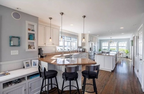 Fairhaven House | Stunning Luxury House with Sunset and Private Beach