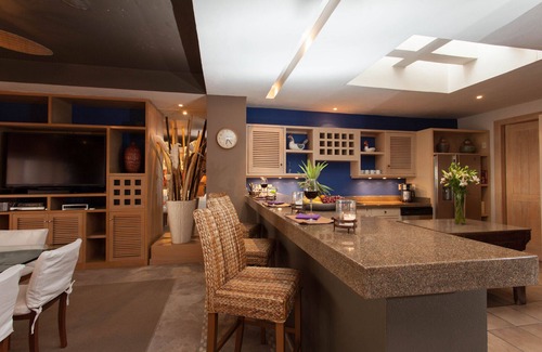 Amapas Condo | Stunning Luxury 3 bedroom Penthouse right on Los Muertos Beach