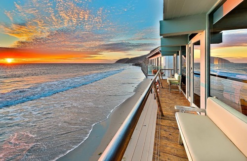 Malibu House | Stunning Luxury Oceanfront Beach Home w/ Large Deck + Endless Ocean Views