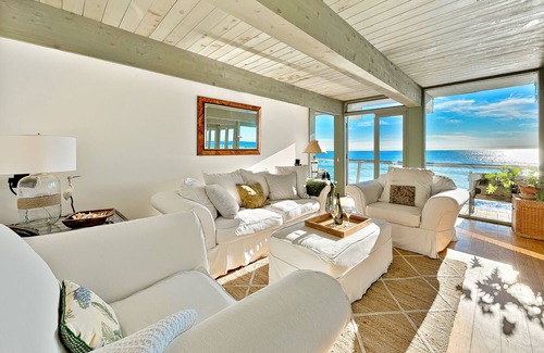 Malibu House | Stunning Luxury Oceanfront Beach Home w/ Large Deck + Endless Ocean Views