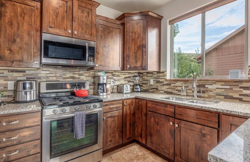 Park City Condo | Stunning Luxury Single Level Condo! Brand New! Best Location in Black Rock!