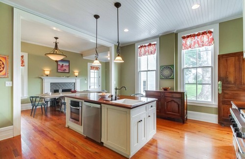 Hot Springs House | Stunning Manor home with spectacular mountain views, hot tub, and firepit