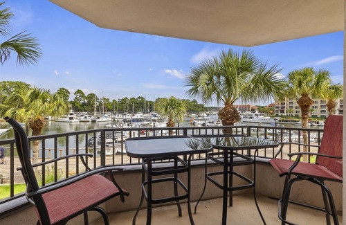Shelter Cove Condo | Stunning Marina & Water Views - Near Beach