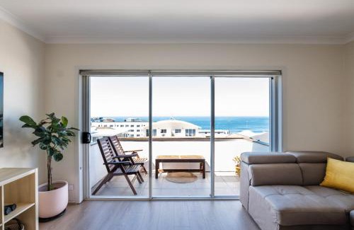 Maroubra Apartment | Stunning Maroubra Beachview Apt with Parking