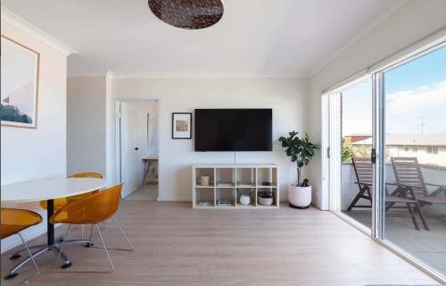 Maroubra Apartment | Stunning Maroubra Beachview Apt with Parking