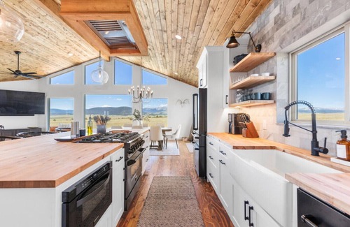 Fairplay House | Stunning meadow property, perfect for hiking, hunting, fishing, horseback riding, or just relaxing.