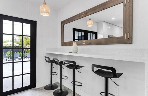 Olympia Heights House | Stunning Miami Heated Pool House - Perfect Gateway