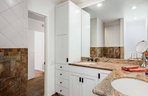 Historic Tennis Club Condo | Stunning Mid-Century Getaway