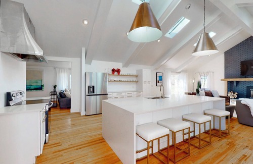 West Elmira House | Stunning Mid Century Modern Designer Home