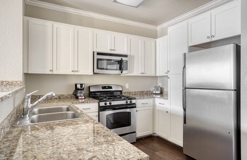 Milpitas Apartment | Stunning Milpitas 1BR w/W/D, Parking & Gym, near highways, by Blueground