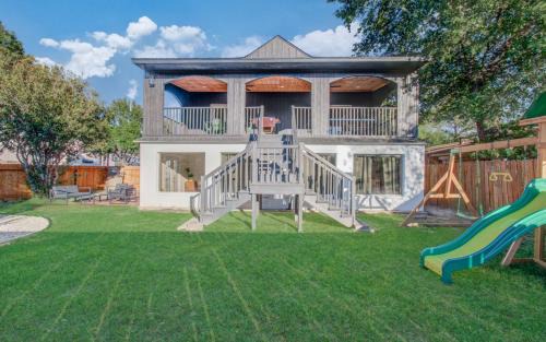 Houston House | Stunning Modern Dream Home 5-BD Sleeps 14