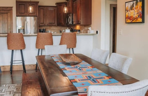 Bozeman Apartment | Stunning Modern Home in the Heart of Bozeman