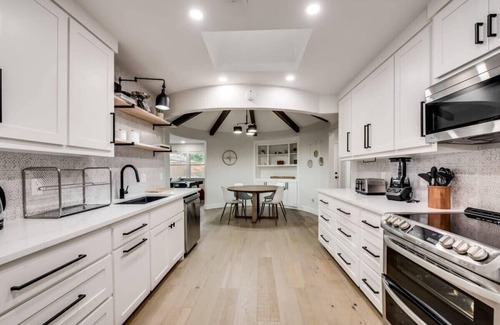 Plano House | Stunning Modern Rustic House - Pool,Playroom,Patio