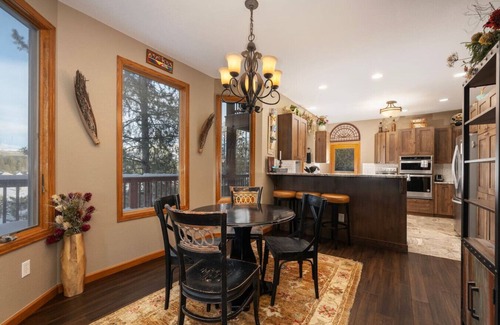 Tabernash House | Stunning Mountain Retreat W/Views|Private Hot Tub