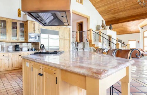 Highland Meadows House | Stunning mountainside home in West Vail
