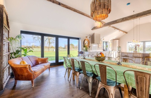 North Cadbury House | Stunning new build barn set in beautiful countryside!