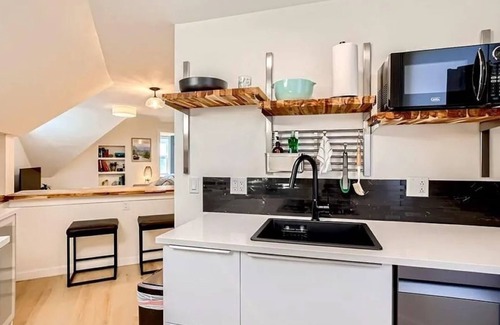 Pleasant Valley Apartment | STUNNING NEW MOUNTAIN VIEW 2 BEDROOM APARTMENT- OLD COLORADO CITY