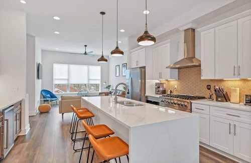 Hurwood Heights House | Stunning New Townhouse near Berry Hill, 8th Av & 12 South