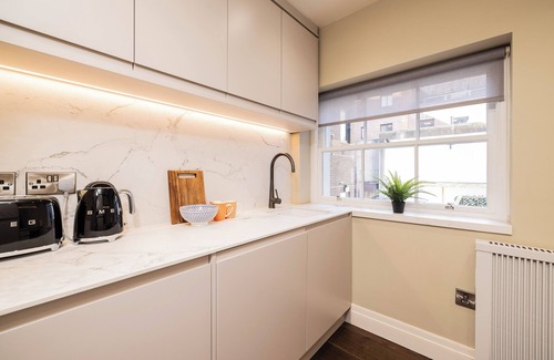 City Centre Dublin Apartment | Stunning Newly Refurbished Studio in Dublin City Centre
