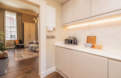 City Centre Dublin Apartment | Stunning Newly Refurbished Studio in Dublin City Centre