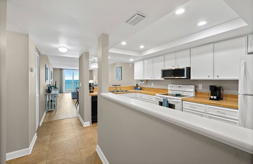 Seacoast Shores Condo | Stunning Oceanfront 2BR/2BA Condo with Breathtaking Views and Beach Access!