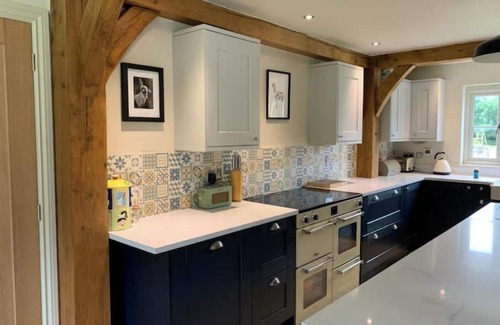 Heswall Other | Stunning Oak Frame house with hot tub set in 3 acres of paddocks and gardens